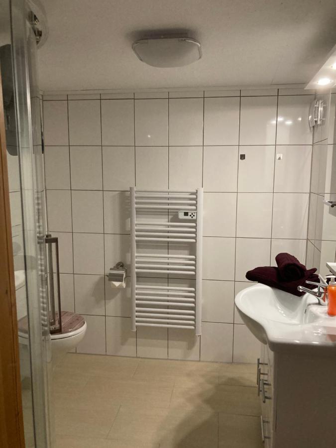 Heisa Apartment Bitzen Екстериор снимка